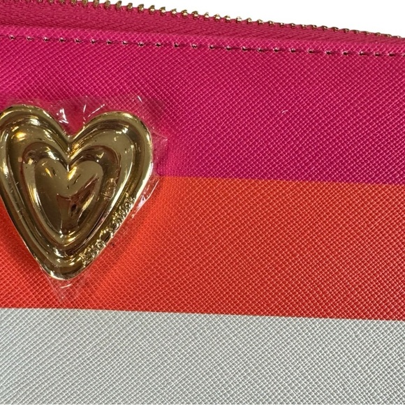 NWT Betsey Johnson Rainbow Colorblock Gold Heart Zip Wristlet Wallet - Picture 9 of 10